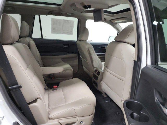 used 2022 Honda Pilot car, priced at $36,989