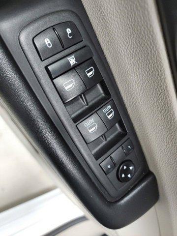 used 2021 Chrysler Pacifica car, priced at $20,380