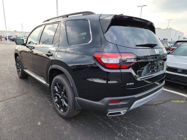 new 2025 Honda Pilot car, priced at $52,950