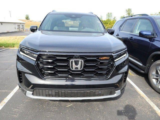 new 2025 Honda Pilot car, priced at $48,173