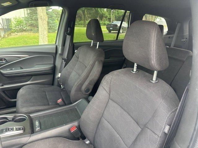 used 2022 Honda Pilot car, priced at $29,989