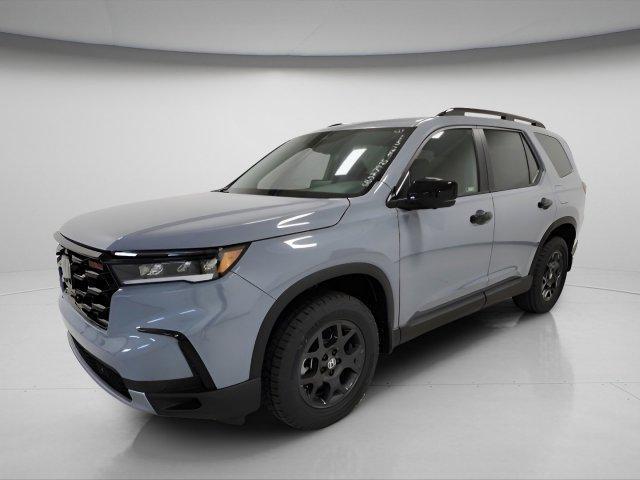 new 2025 Honda Pilot car, priced at $51,350