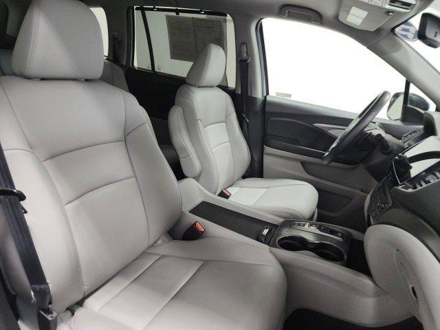 used 2022 Honda Pilot car, priced at $33,800