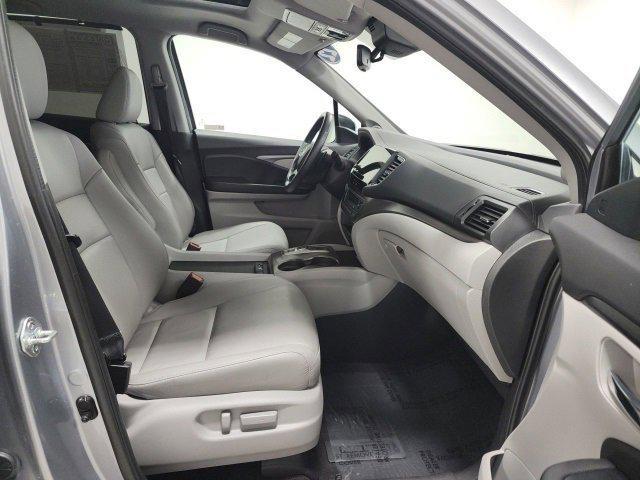 used 2022 Honda Pilot car, priced at $33,800
