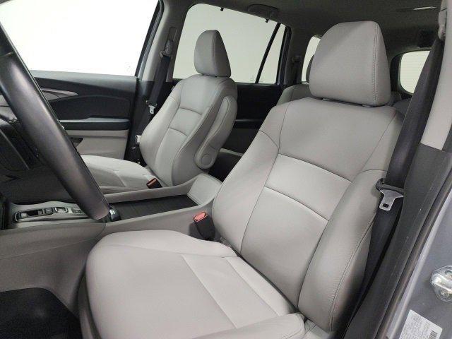 used 2022 Honda Pilot car, priced at $33,800