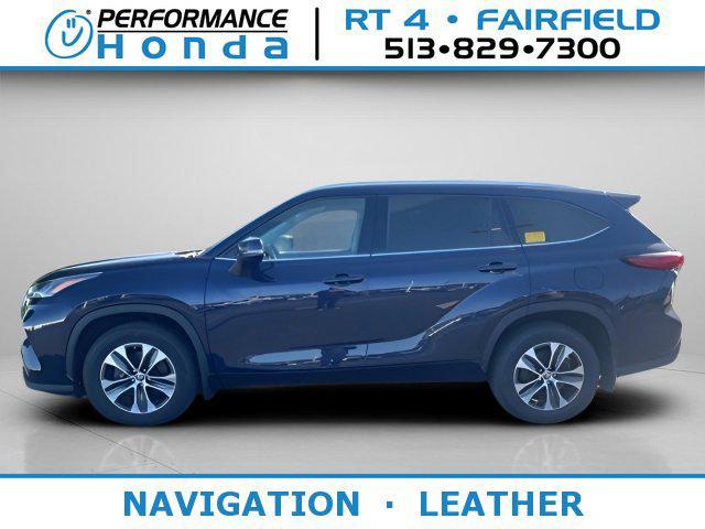 used 2021 Toyota Highlander car, priced at $31,184
