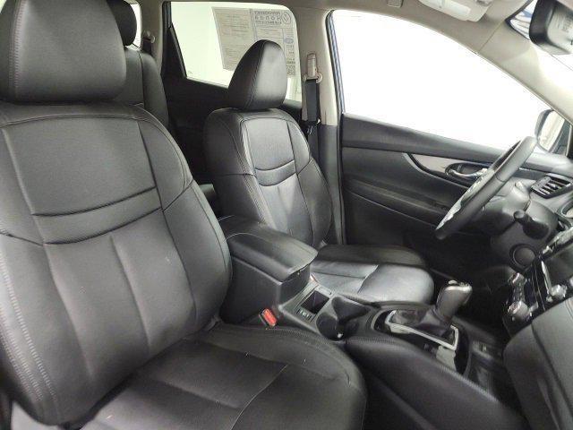 used 2020 Nissan Rogue car, priced at $15,322