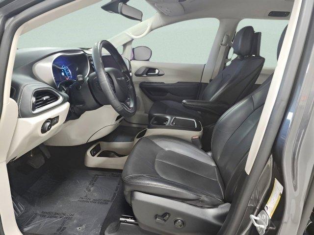 used 2022 Chrysler Pacifica Hybrid car, priced at $18,432