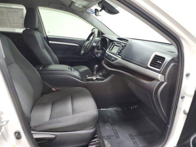 used 2019 Toyota Highlander car, priced at $19,394