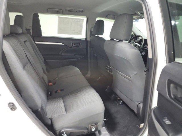 used 2019 Toyota Highlander car, priced at $19,394
