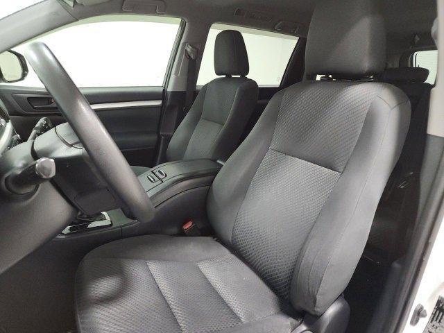 used 2019 Toyota Highlander car, priced at $19,394