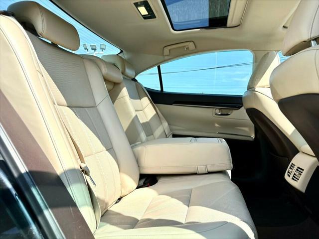 used 2017 Lexus ES 350 car, priced at $19,779