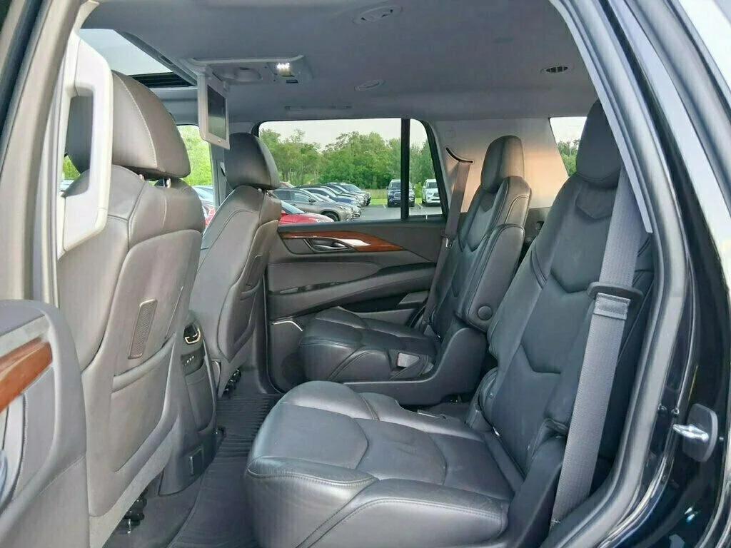 used 2019 Cadillac Escalade car, priced at $36,986