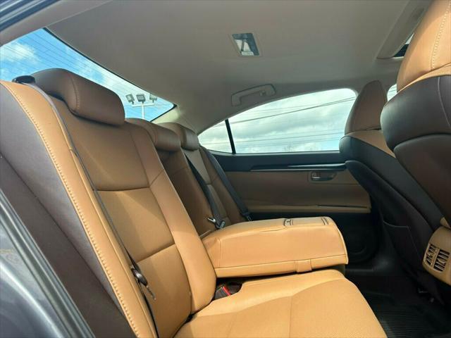 used 2017 Lexus ES 350 car, priced at $18,988