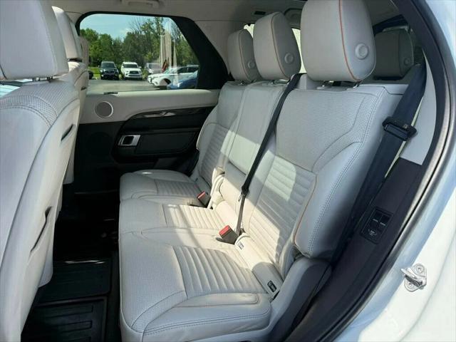 used 2018 Land Rover Discovery car, priced at $23,983