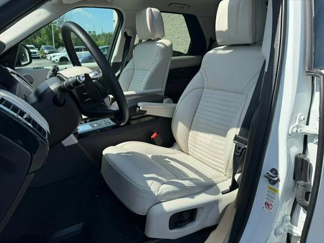 used 2018 Land Rover Discovery car, priced at $23,983