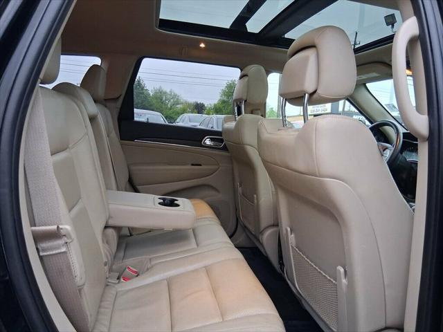 used 2017 Jeep Grand Cherokee car, priced at $17,555