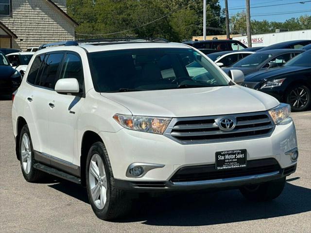 used 2012 Toyota Highlander car, priced at $16,555