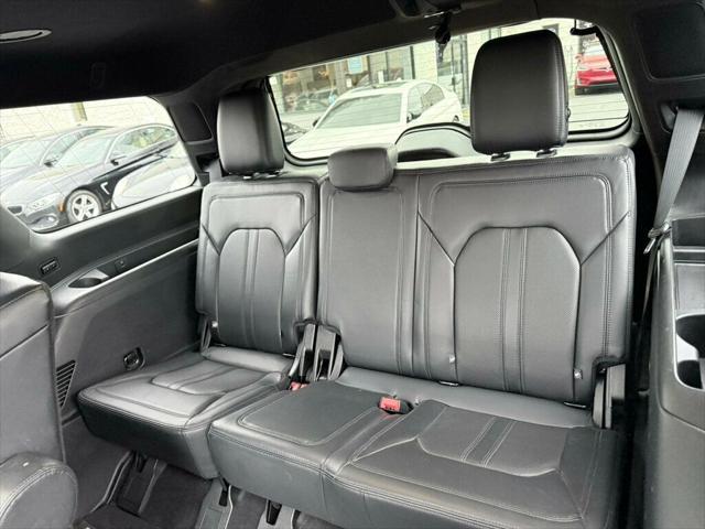 used 2018 Ford Expedition car, priced at $24,984