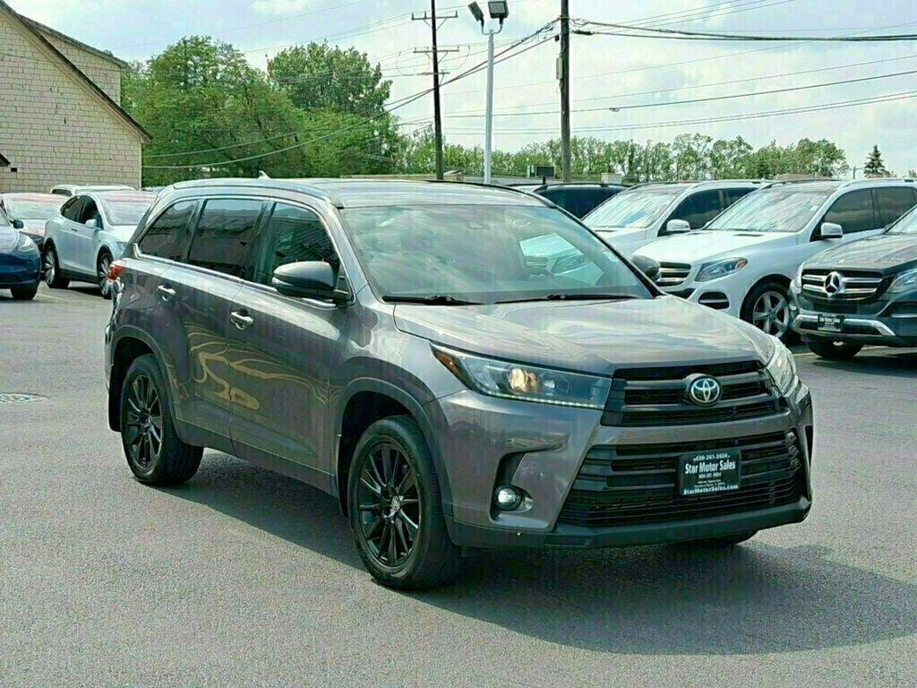 used 2019 Toyota Highlander car, priced at $24,500