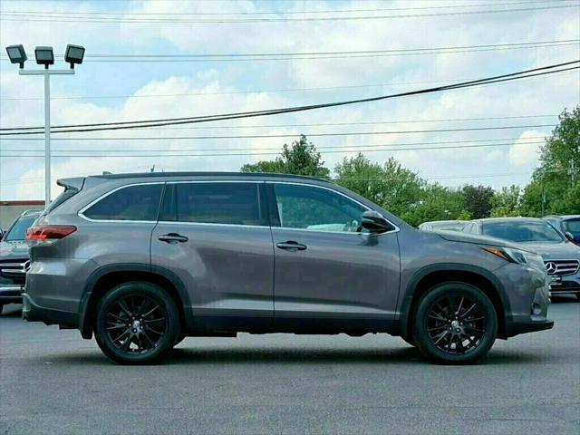 used 2019 Toyota Highlander car, priced at $24,500