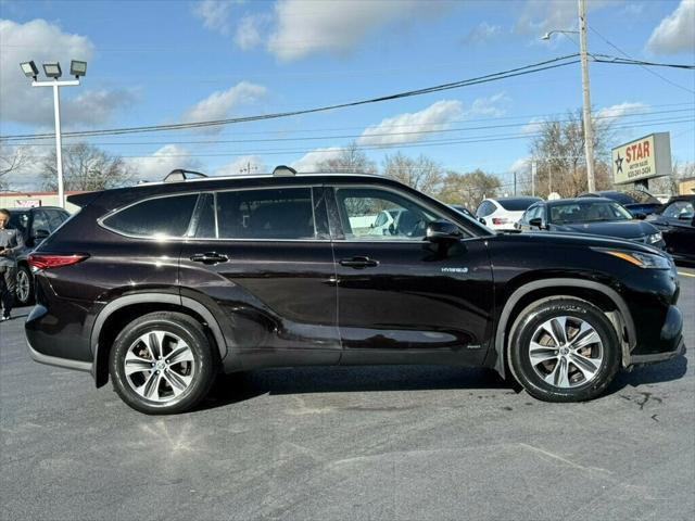 used 2020 Toyota Highlander Hybrid car, priced at $35,985