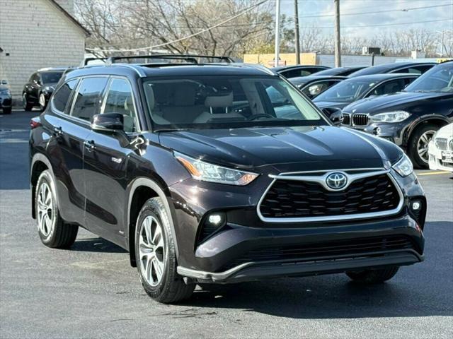 used 2020 Toyota Highlander Hybrid car, priced at $35,985