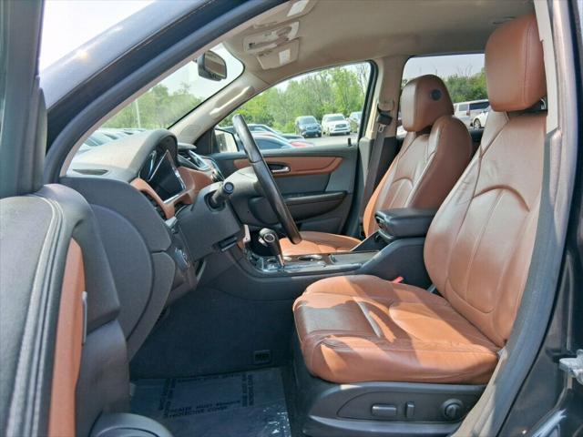 used 2015 Chevrolet Traverse car, priced at $7,777