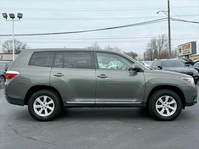 used 2013 Toyota Highlander car, priced at $13,983