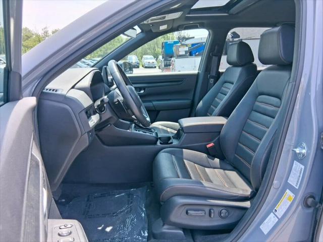 used 2024 Honda CR-V Hybrid car, priced at $35,899