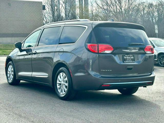 used 2019 Chrysler Pacifica car, priced at $15,985