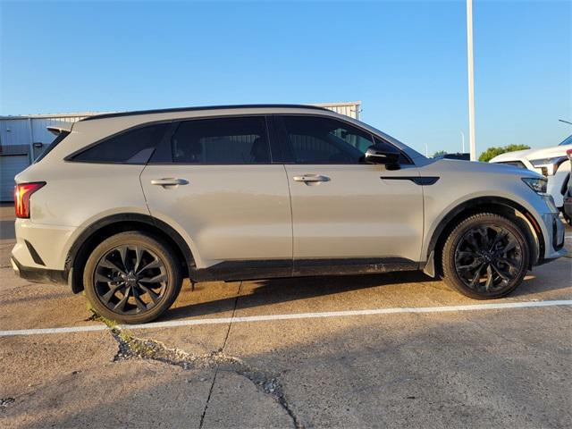 used 2022 Kia Sorento car, priced at $30,995