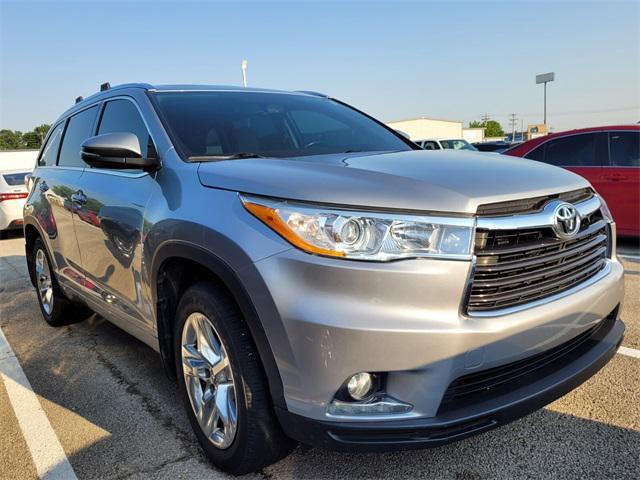 used 2016 Toyota Highlander car