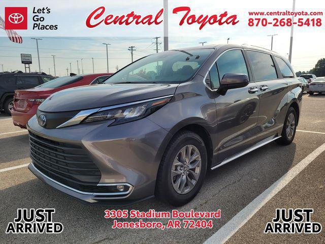 used 2024 Toyota Sienna car, priced at $44,777