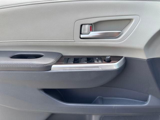 used 2024 Toyota Sienna car, priced at $43,995