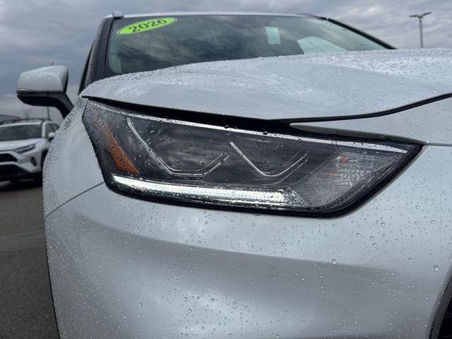 new 2026 Toyota Highlander car, priced at $54,074