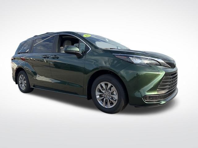 new 2025 Toyota Sienna car, priced at $43,799