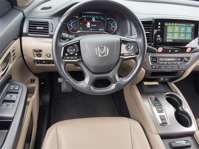 used 2022 Honda Pilot car, priced at $32,995