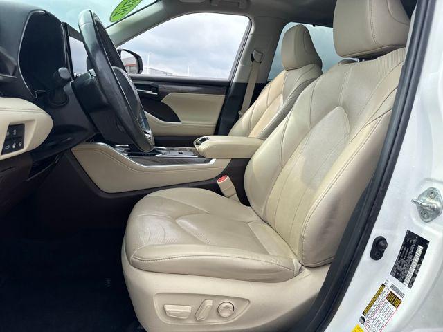 used 2020 Toyota Highlander car, priced at $29,995