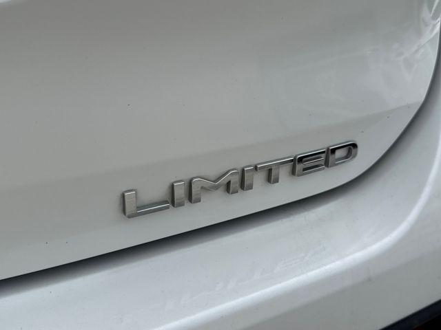 used 2020 Toyota Highlander car, priced at $29,995