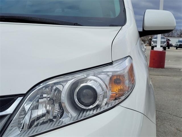 used 2018 Toyota Sienna car, priced at $26,825