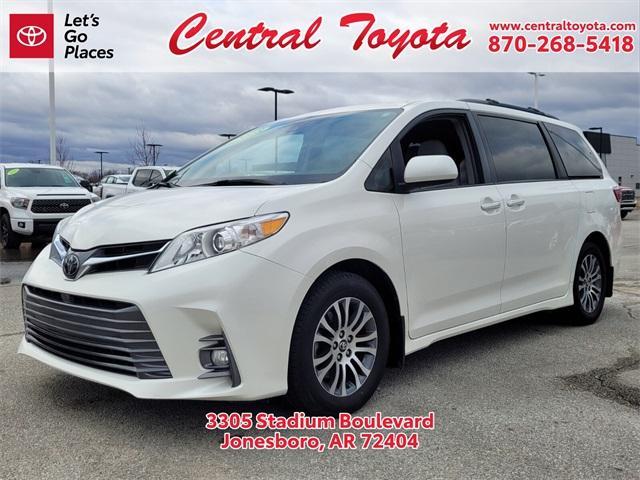 used 2018 Toyota Sienna car, priced at $26,825