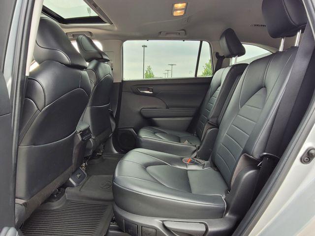 used 2022 Toyota Highlander car, priced at $37,995
