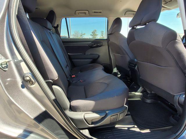 used 2023 Toyota Highlander car, priced at $32,995