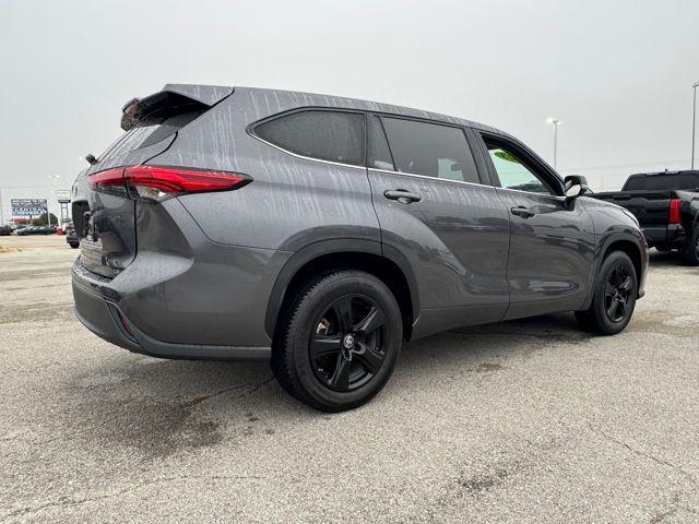 used 2023 Toyota Highlander car, priced at $32,995