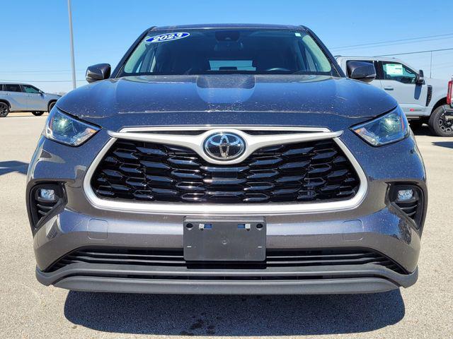 used 2023 Toyota Highlander car, priced at $32,995