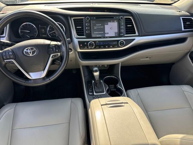 used 2017 Toyota Highlander car, priced at $23,995