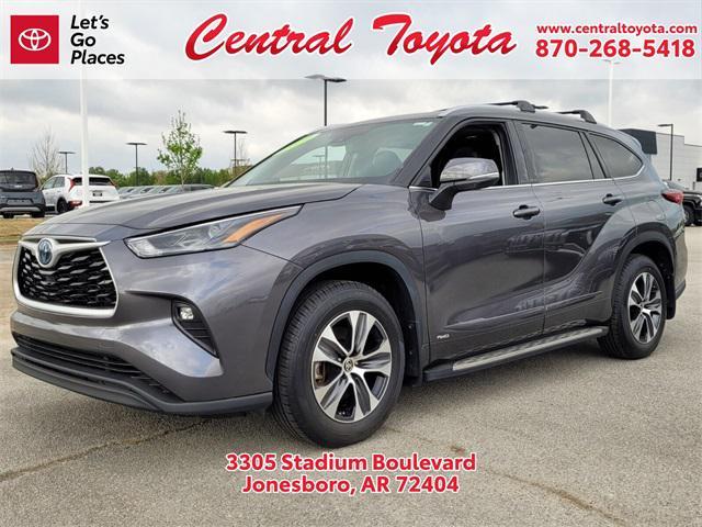 used 2022 Toyota Highlander Hybrid car, priced at $41,663