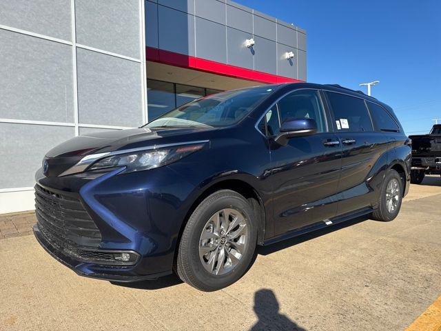 new 2025 Toyota Sienna car, priced at $46,927