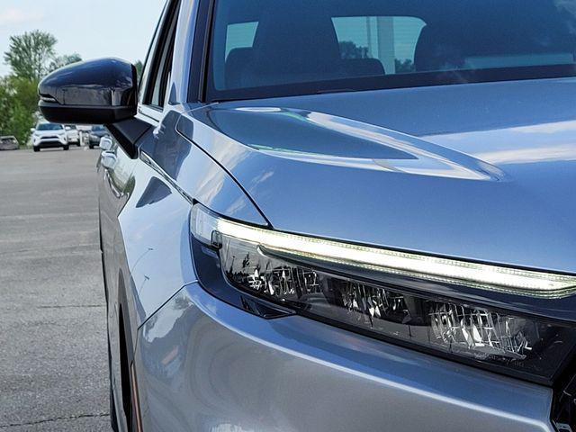 used 2023 Honda CR-V Hybrid car, priced at $30,595